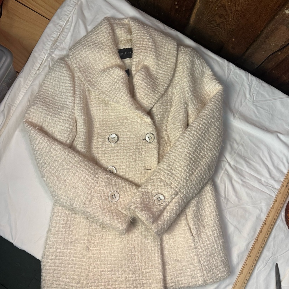 Creamy White House Black Market Textured Cream Pea Coat